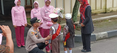 Polisi Sahabat Anak, Kapolres Sumedang Kenalkan Budaya Tertib Lalu Lintas Sejak Dini
