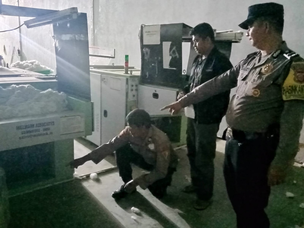 Tertangkap Basah Sedang Melakukan Pencurian Seorang Pemuda Diamankan Polisi