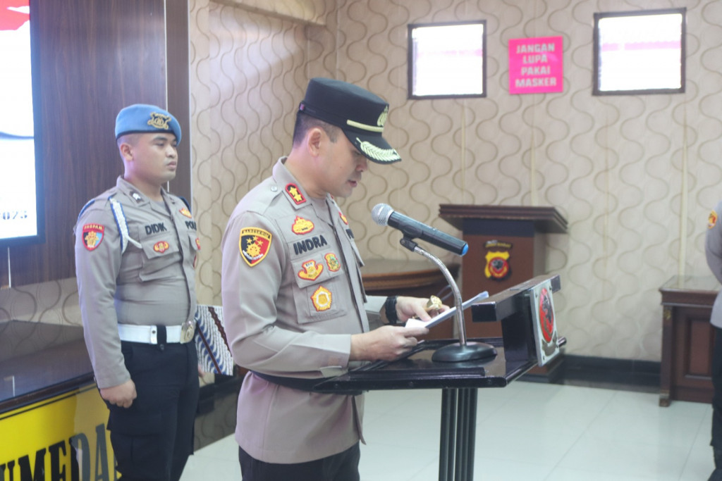 Kapolres Sumedang Lantik Kenaikan Pangkat Pengabdian Terhadap Dua Personilnya  