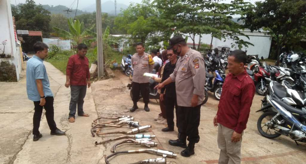 Cegah Gangguan Kamtibmas, Polsek Situraja Laksanakan Pembinaan Knalpot Bising