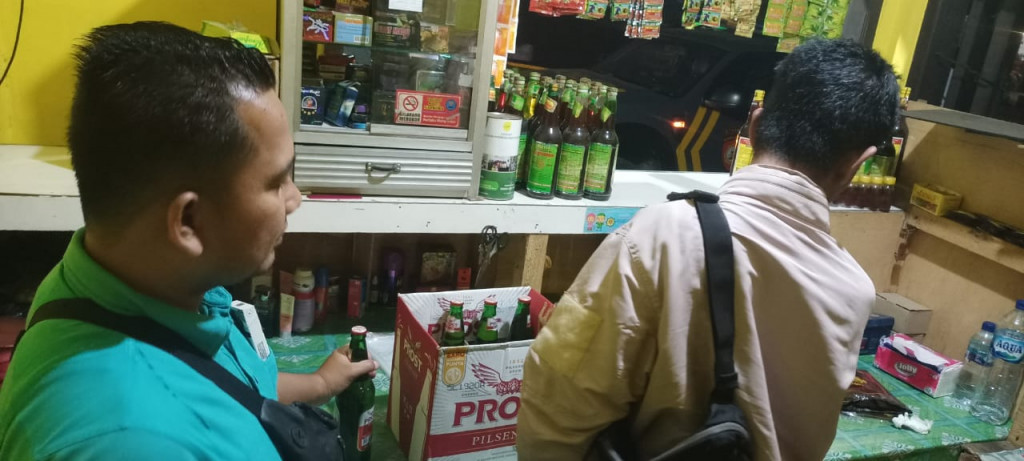 Cipta Kondisi Jelang Bulan Ramadhan, Polres Sumedang Laksanakan Operasi Miras