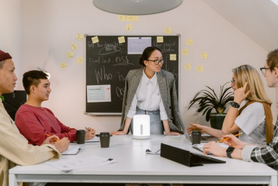 7 Tips Meluangkan Waktu Untuk Diri Sendiri, Salah Satunya Tetapkan Batasan!