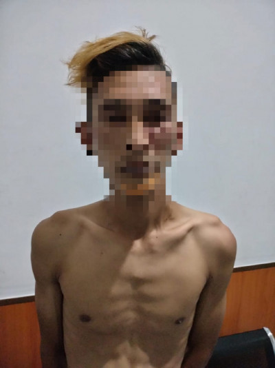 Seorang Pria Terekam CCTV Tengah Mencuri Diamankan Polisi 