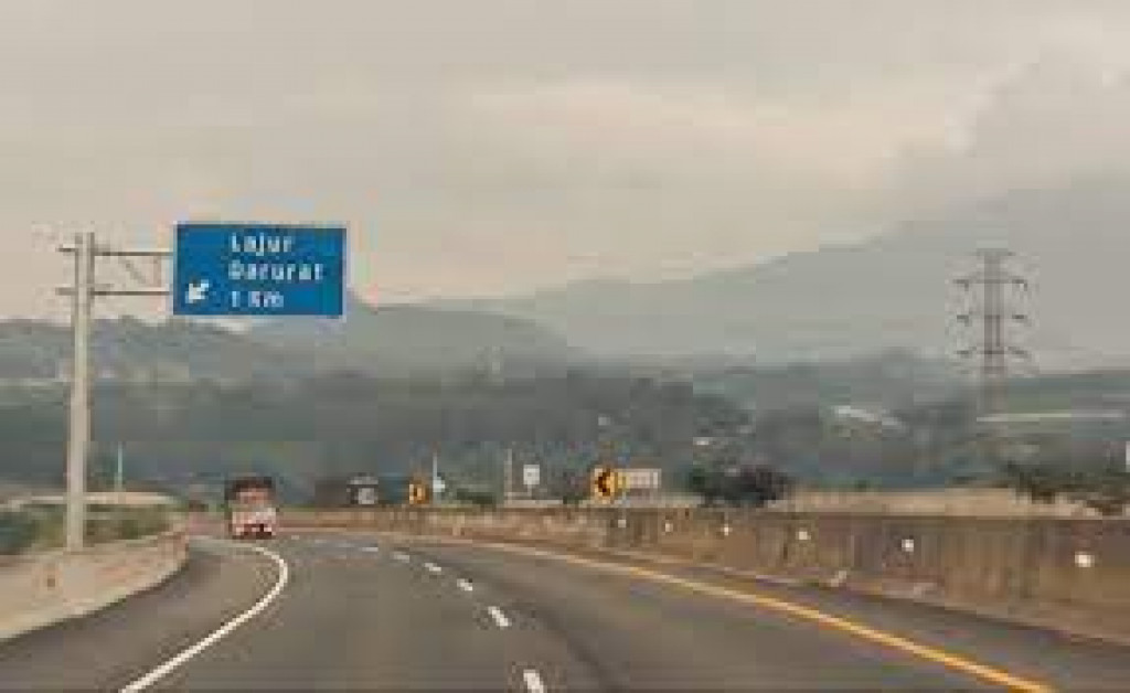 Pengendara Wajib Tahu! 3 Hal yang Harus Diperhatikan saat Mudik via Tol Cisumdawu