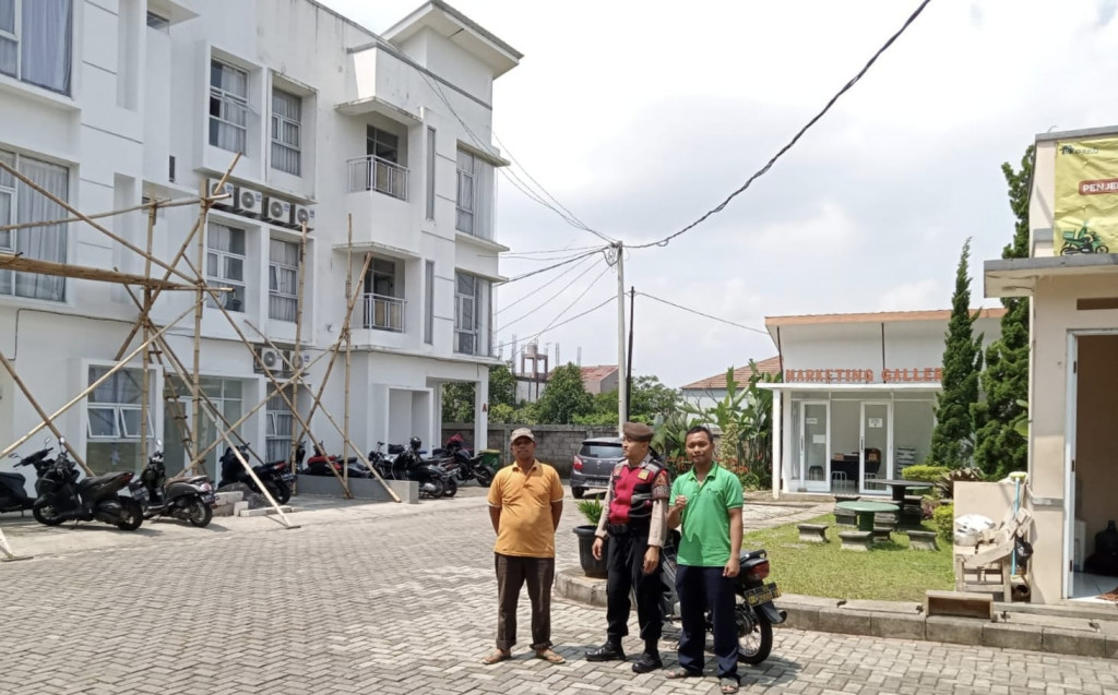 Antisipasi Gannguan Kantibmas, Polsek Jatinangor Tingkatkan Patroli Ke Perumahan
