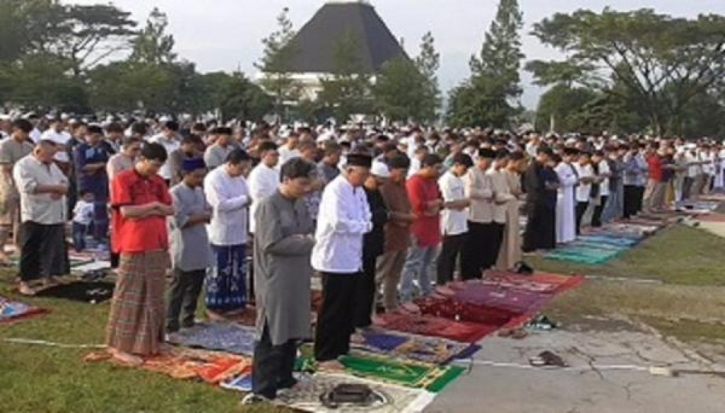 Ribuan Jemaah Muhammadiyah Sumedang Laksanakan Shalat Idulfitri 1444 H di Lapang PPS