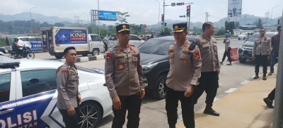 Kapolda Jabar Tinjau Pos Terpadu Ops Ketupat Lodaya 2023 Polres Sumedang 