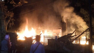 Rumah Terbakar, Dua Balita Di Sumedang Tewas Berpelukan