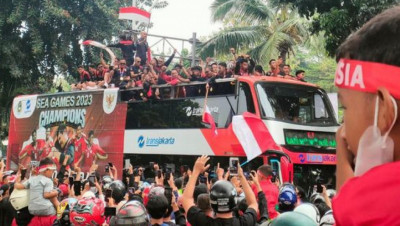 Arak-arakan Timas Juara SEA Games 2023 Diwarnai Dengan Aksi Pencopetan