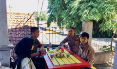 Jalin Silaturahmi, Bhabinkamtibmas Polsek Jatinangor Sambangi Warga Desa Jatiroke