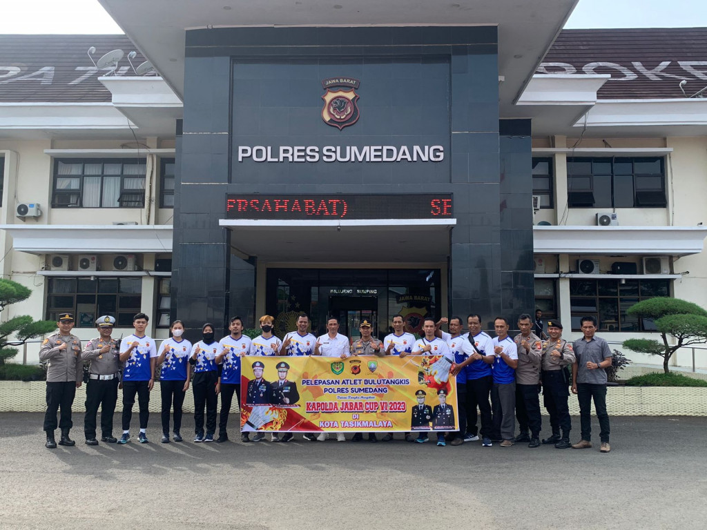 Polres Sumedang Lepas Atlet Badminton untuk Kejuaraan Badminton Kapolda Jabar Cup IV