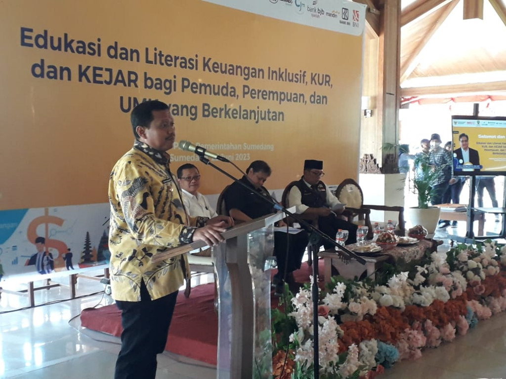 DI Hadapan Menteri, Bupati Beberkan PSN di Sumedang
