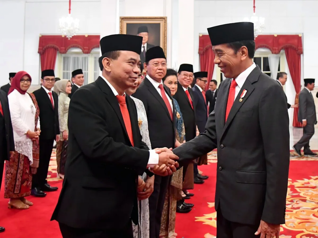 Presiden Jokowi Instruksikan Menteri Budi Arie Tertibkan Medsos yang Jadi E-Commerce