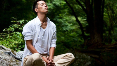 Bersikap Tenang Ternyata Ada Keuntungannya Lho, Salah Satunya Bikin Kamu Lebih Bijaksana!